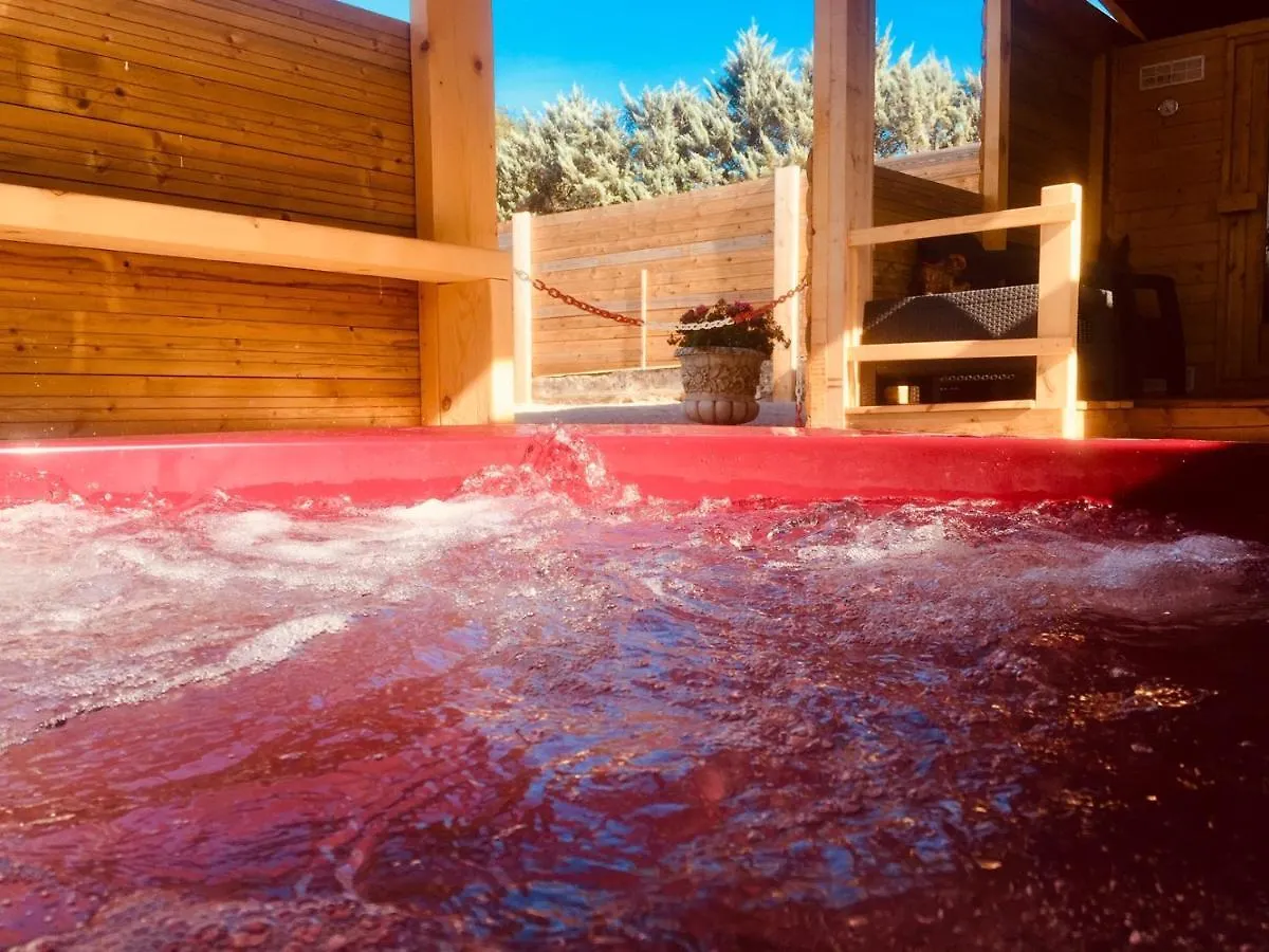 Nyaraló La Colline Aux Chalets, Jaccuzi, Sauna Saint-Chamarand Franciaország