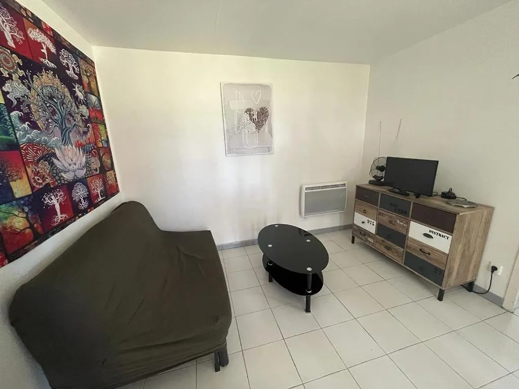 La Colline Aux Chalets, Jaccuzi, Sauna Saint-Chamarand 0*,