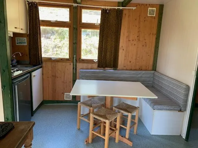 Vakantiehuis La Colline Aux Chalets, Jaccuzi, Sauna Saint-Chamarand